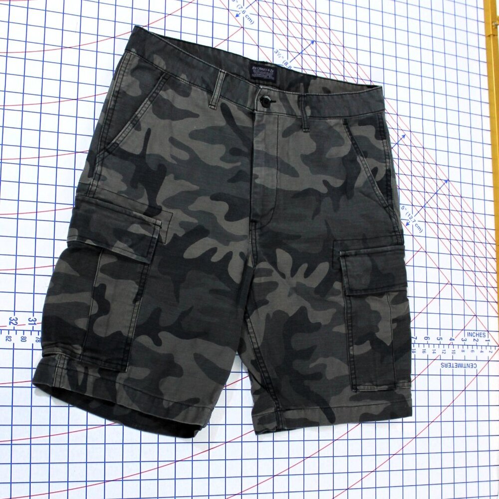 Levi Strauss & Co. Men's Camo Cargo Shorts, 32